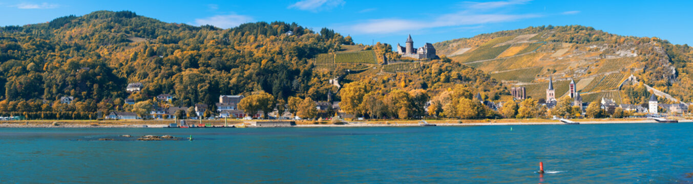 Mittelrheintal bei Bacharach/Deutschland
