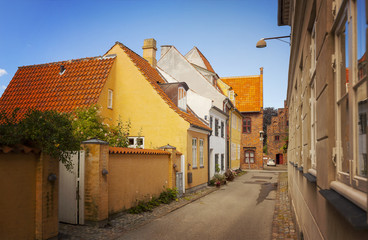 Fototapeta na wymiar Helsingor narrow street