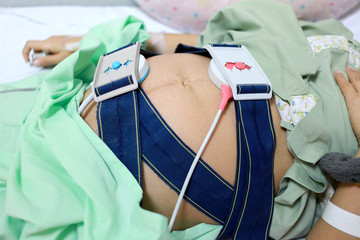 Monitoring tool of cardiac function baby.
