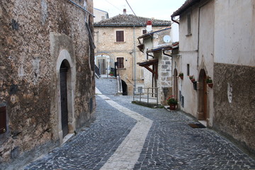 Fototapeta na wymiar Navelli, borgo medievale d'Abruzzo