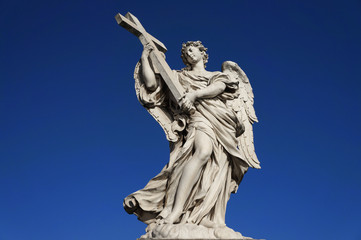 Fototapeta na wymiar statue-angel-cross-Rome