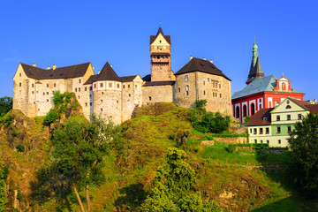 Fototapeta na wymiar Castle Loket int the near of Karlovy Vary, Czech Republic