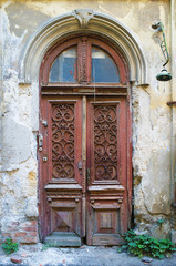 Fototapeta na wymiar Vintage red painted door