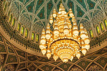 Fototapeta na wymiar Chandelier of Sultan Qaboos Grand Mosque in Muscat, Oman. It was manufactured in Germany.