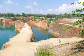 Fototapeta premium view of the green pond and canyon