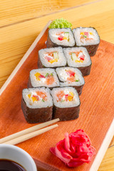 Maki roll, sushi