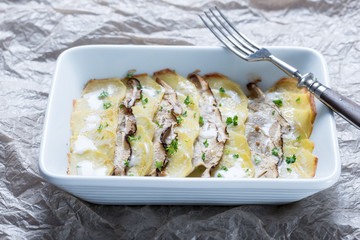 Veganer Kartoffel-Steinpilz-Auflauf