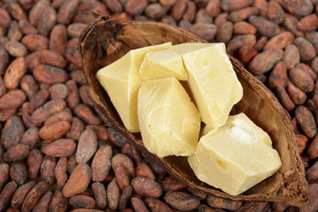 Natural cocoa butter