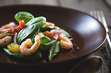Spinach salad and shrimp