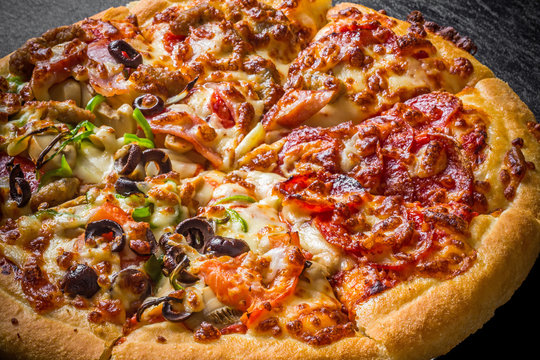 ミックスピザ　 Mixture pizza Italian food