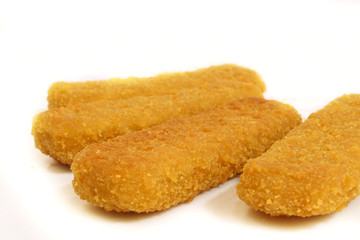 рыбные палочки, белый фон, морепродукты, панировка