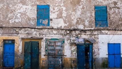 Fototapeta na wymiar blue doors of morocco