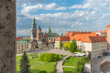 Fototapeta na wymiar Wawel Castle and Wawel cathedral seen from the Sandomierska tower on sunny afternoon
