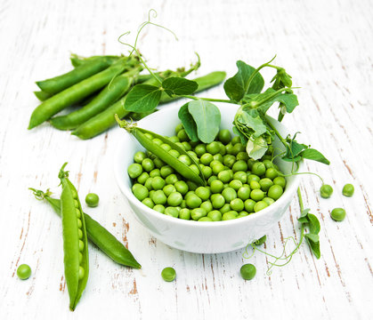 Bowl with fresh peas