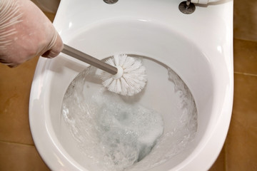 Toilet and brush for washing