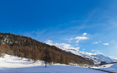 Fototapeta na wymiar Mountain ski resort Obergurgl Austria