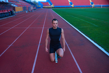 Fototapeta premium Athletic man start