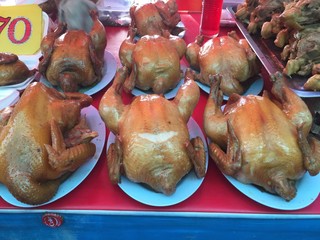 night market © olgalisa88