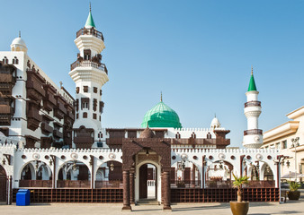 Fototapeta na wymiar Saudi Arabia, Jeddah, the Abdul Raouf Khalif mosque