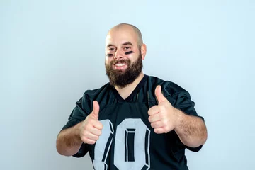 american football player with thumbs up © Firma V