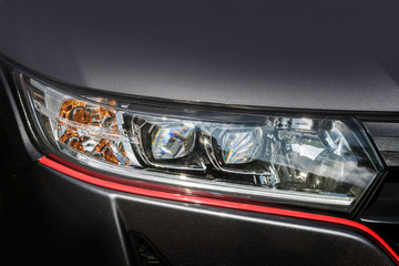 ヘッドライト　Headlight of the car