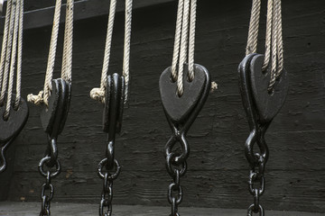 Fototapeta premium Black tackles of the boat in Amsterdam