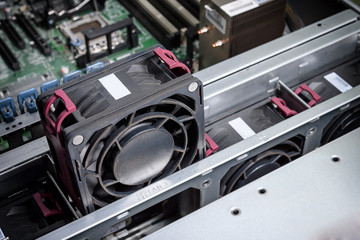 maintenance cooling system of computer server