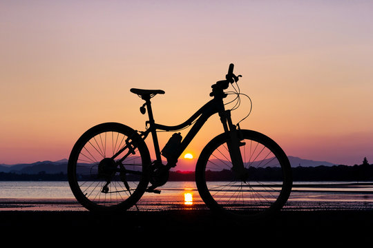 Bicycle at the beach