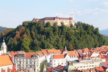 Fototapeta na wymiar Ljubljana, Ljubljanski grad, pogled z Nebotičnika (Avgust 2015)