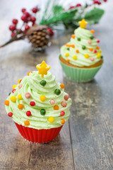 Christmas tree cupcakes and Christmas decoration