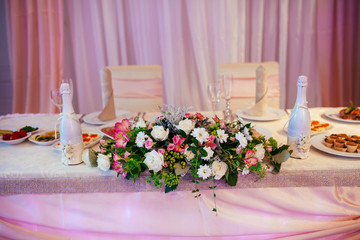 Wedding table decorations in restaurant.