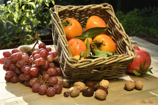 In autumn on Italian tables there are many tasty fruits.