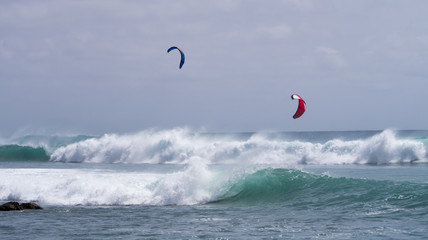 Kitesurfers, Cabo Verde © mizzick