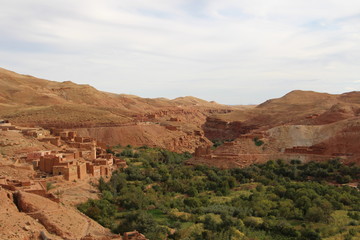 Fototapeta na wymiar Vistas sobre el valle de Ounila. Marruecos
