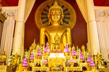 golden buddha statue