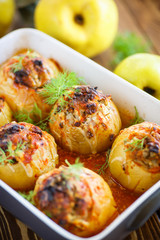 quince stuffed with meat