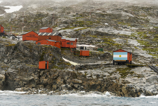 Base Antarctique Primavera" Images – Browse 65 Stock Photos, Vectors, and  Video | Adobe Stock
