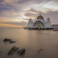 Fototapeta na wymiar Masjid selat Mosque in Malacca Malaysia