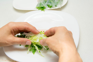 生春巻きを作る