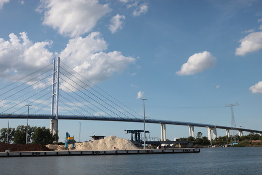 Strelasundbrücke zwischen Stralsund und Rügen