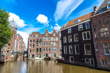 Fototapeta premium Canal and St. Nicolas Church in Amsterdam