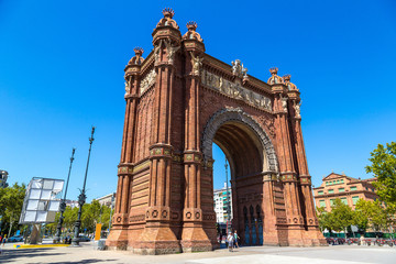 Fototapeta na wymiar Triumph Arch in Barcelona, Spain