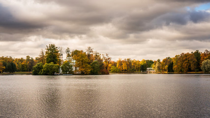Big Lake in catherine park in autumn