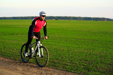 Naklejka premium Mountain Bike cyclist riding outdoor