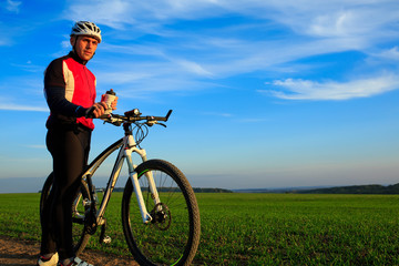 Fototapeta premium Mountain Bike cyclist riding outdoor