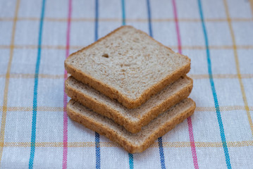 Fresh toast with cereals