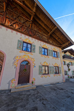 Impressive facade paintings of the houses of Garmisch-Partenkirchen