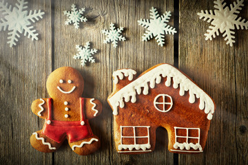 Christmas gingerbread man and house cookies
