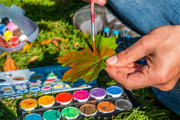 herbstliche Deko Kinder Wasserfarben 