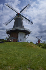 Windmühlen in Greetsiel, Ostfriesland, Niedersachsen, Deutschla